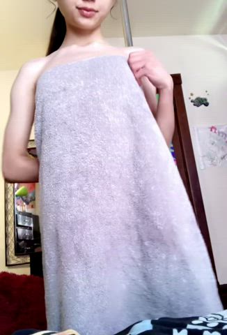 Dropping my towel to reveal my little tits??