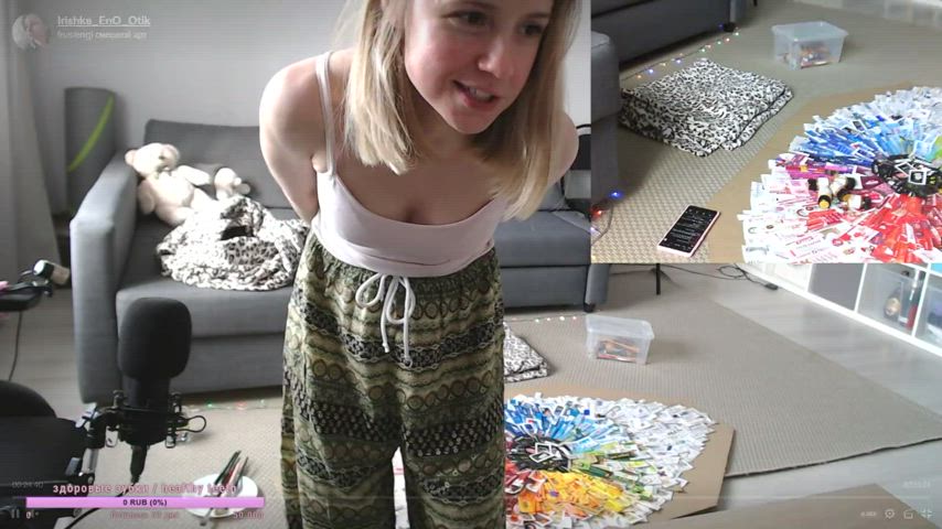 accidental downblouse jiggle russian clip