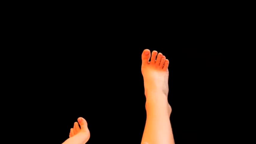 Sola Zola's sexy feet in spatial vr