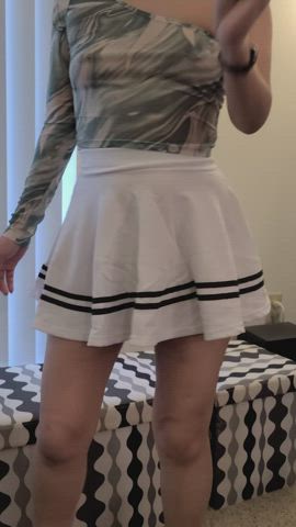 Tiny skirts make me happy!