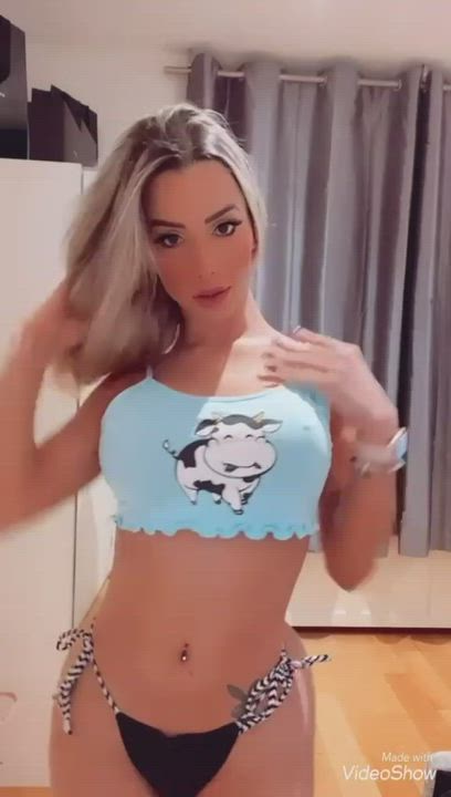 Do you like my cute cow top? Come milk me ;)