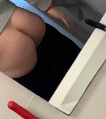 [26] I love how jiggly my ass is