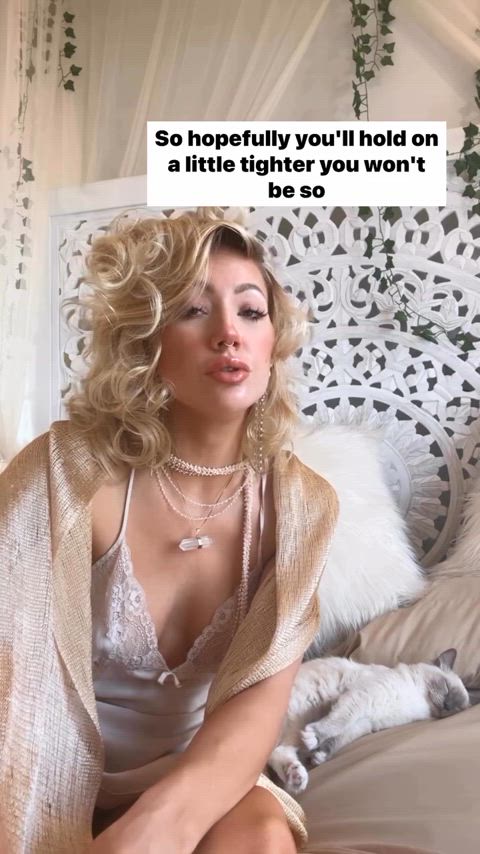 babe big tits boobs myfreecams onlyfans pornhub tiktok r/bmoviebabes r/plastt r/supercutebabesjizzed