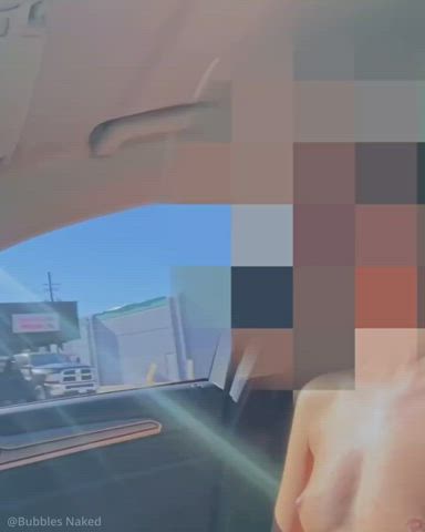 Flashing topless in traffic for a lucky driver (Bubbles Naked) [01:00]
