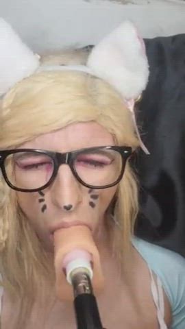 deepthroat femboy femme fuck machine glasses sissy sloppy throat fuck clip