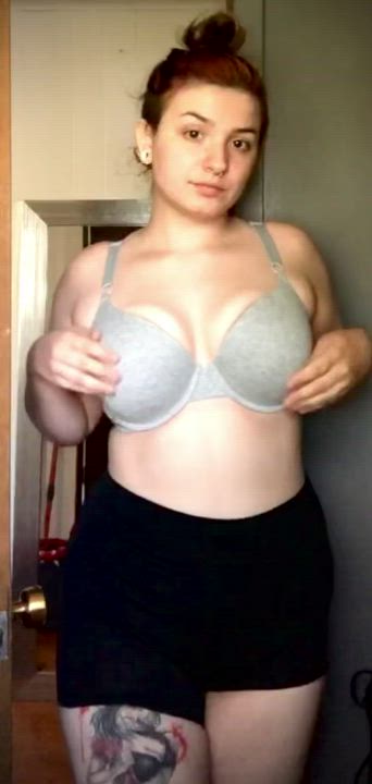Only Fans Creator Klutz feeling herself up in bra and short shorts! 🥵