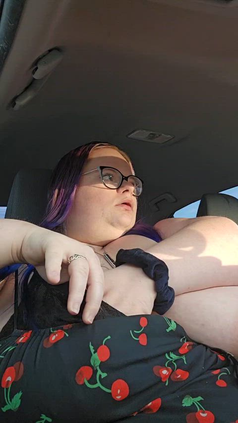 Love a car titty flash