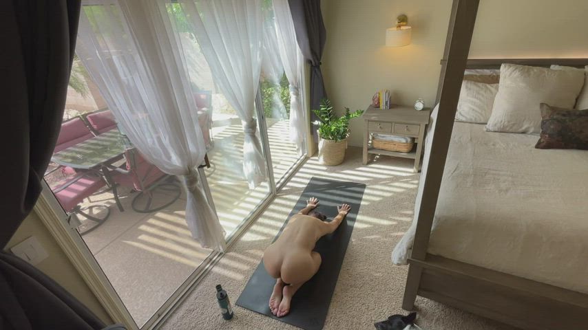 brunette naked yoga clip