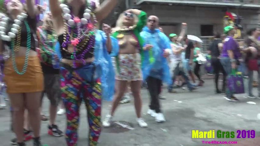 Public Flashing Tits Mardi Gras