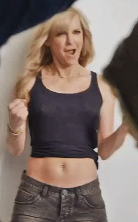 anna faris belly button belly clip