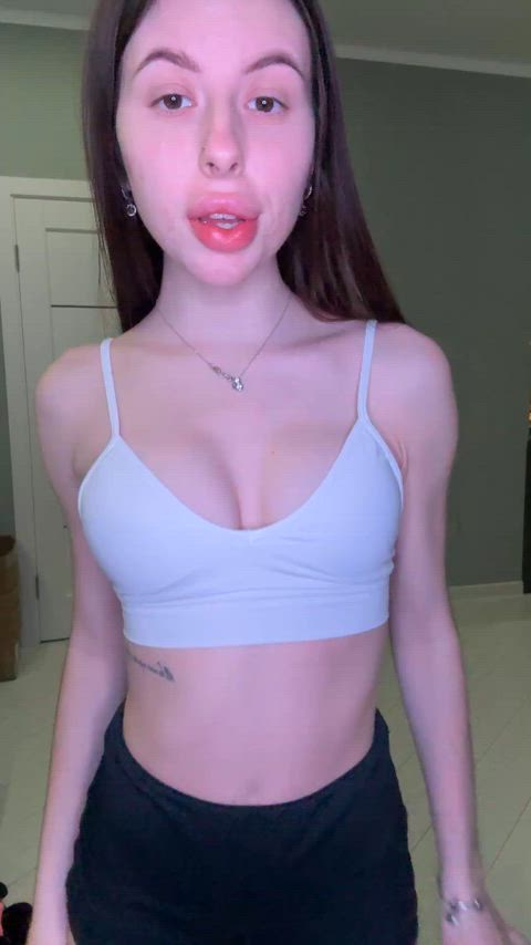 18 years old pov tits tik-tok clip