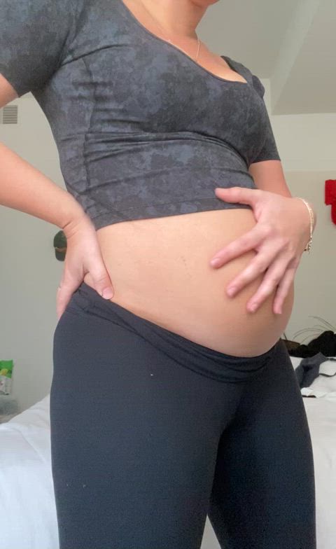 Can you believe this belly is only 16 weeks??