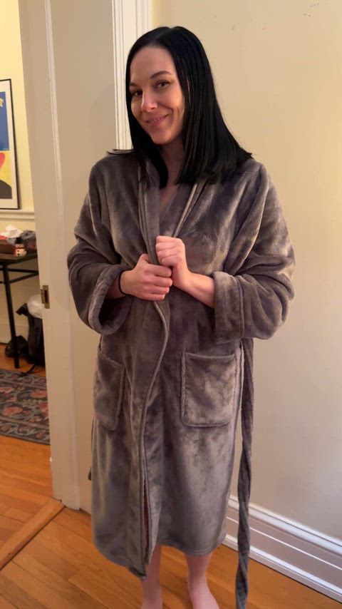 My frumpy robe hides my tight body, so let's fix that.