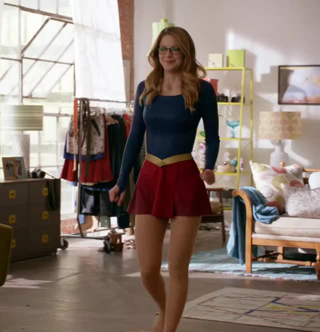 Melissa Benoist - Supergirl S01E01 - 02 (1)