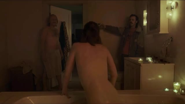 Mary Elizabeth Winstead - Fargo (2017, S3E1) - nude booty in bathtub