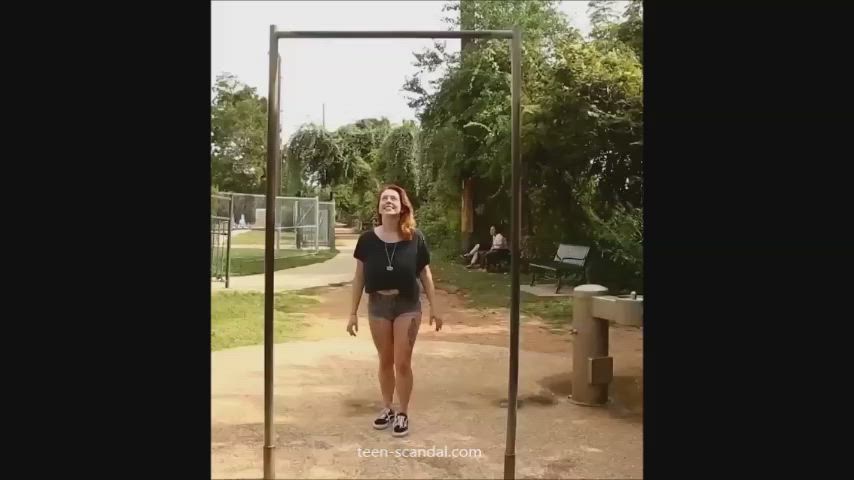 Amateur Big Tits Boobs Flashing Outdoor Public clip