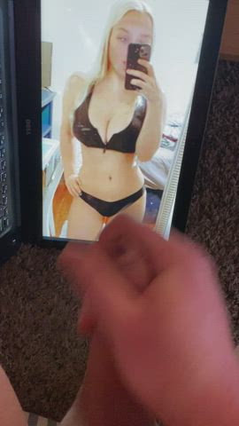 Cumming for my hot, thicc classmate wearing a bikini clearly too small for her. So