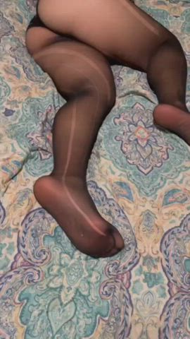 feet nylons pantyhose clip