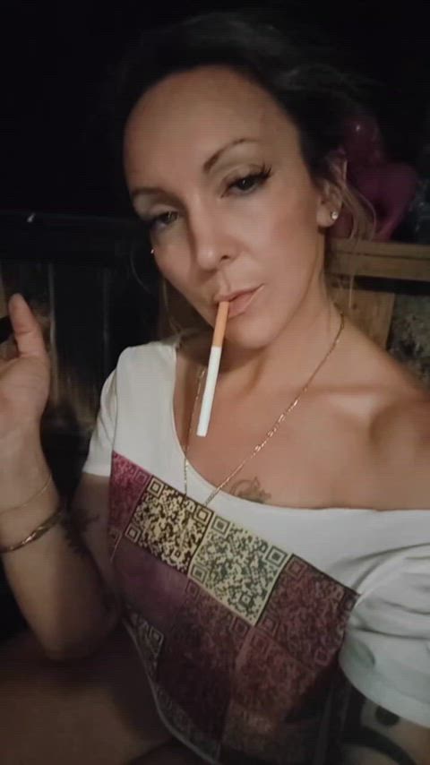 Do you like watching a beautiful woman smoke?