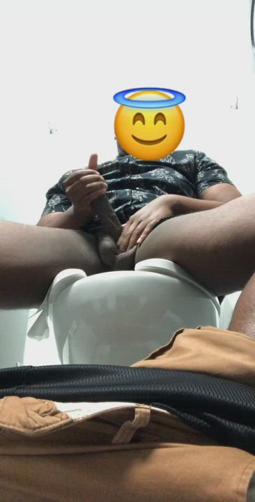 26M4FM looking for a hotwife
