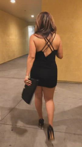 Big Tits Cleavage High Heels Latina MILF Mature Mexican clip