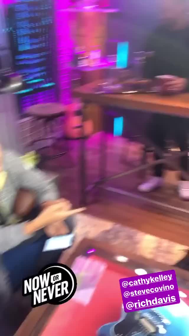 Dancing clip