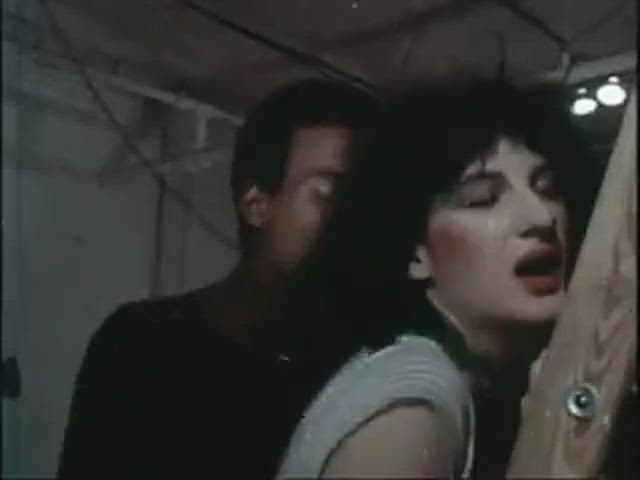 Cumshot Interracial Threesome Vintage clip