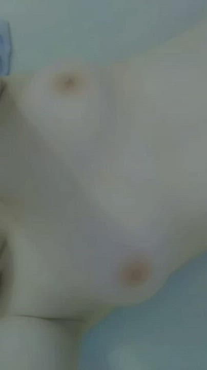 19 Years Old Barely Legal Perky Pussy Lips Shaved clip