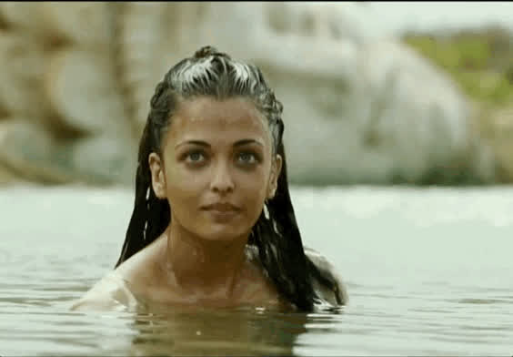 aishwarya rai bachchan indian underwater clip