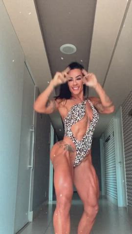 Fitness Muscular Girl Muscular Milf clip