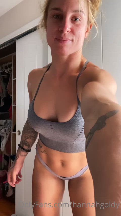 muscles muscular girl muscular milf clip