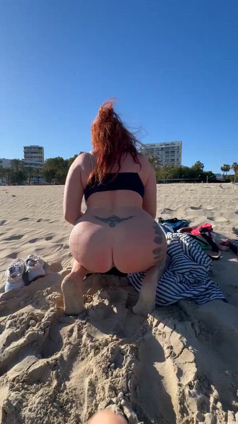 big ass big tits long legs milf mom natural tits onlyfans redhead tall clip