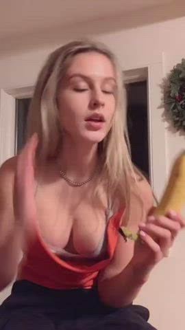 Big Tits Bra Cleavage clip