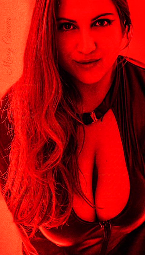 big tits camgirl chaturbate halloween jerkmate streamate vampire cam-girls curvy-chicks