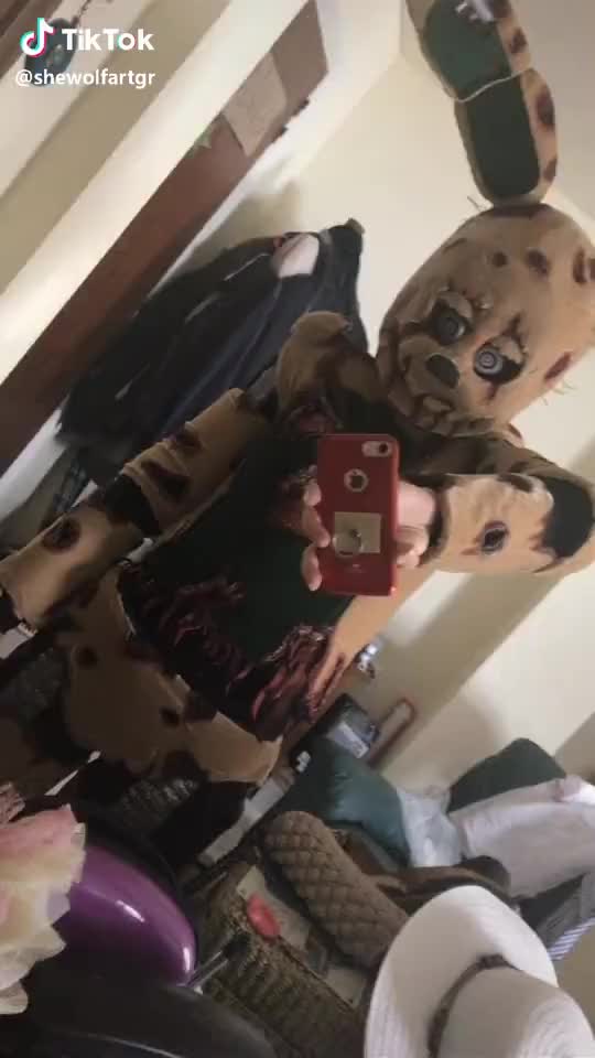 Kinda messed up.. gmornin though! #springtrap #cosplayer #cosplay #handmadecostume