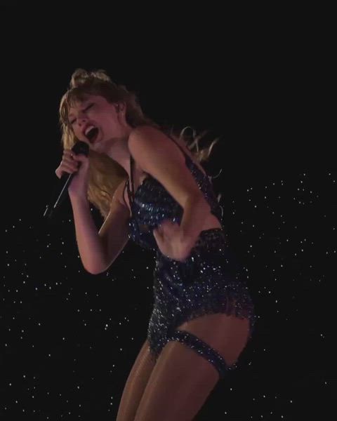 celebrity taylor swift thighs clip