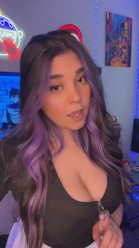big tits boobs busty emo jiggle lesbian natural tits pretty purple hair tease clip