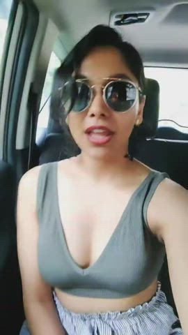 Cleavage Girls Tits clip