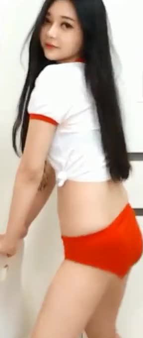BJ - 옐로물컹﻿ She is So Cute and So Sexy