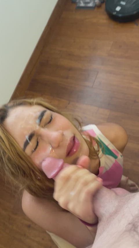 Is there a name for having an addiction to cum facials? 🤭
