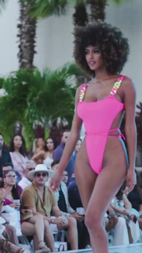 model swimsuit walking clip