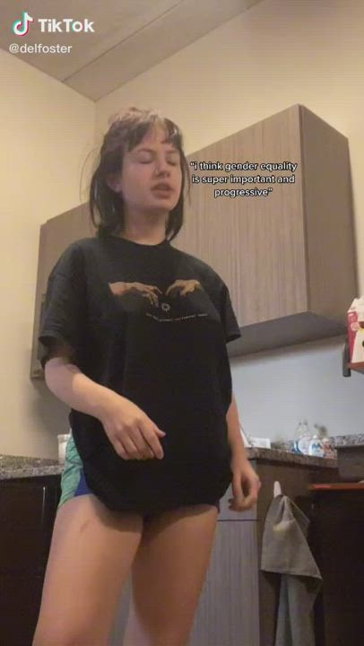 Boobs Braless TikTok clip