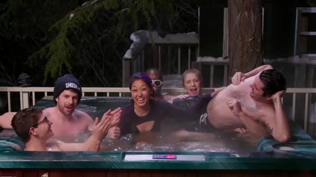 SEXY HOT TUB TRUTH OR DARE AGAIN (Smosh Winter Games)