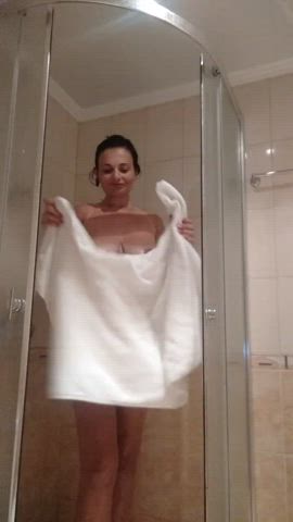 Big Tits Huge Tits Shower clip