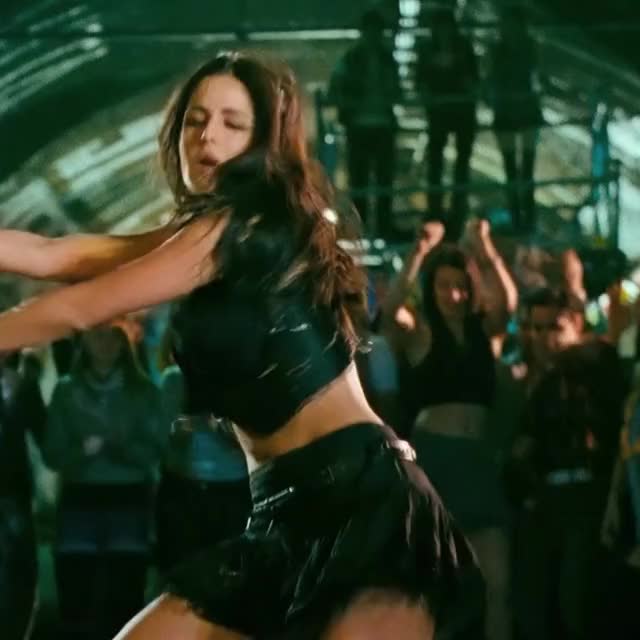 Bollywood Dancing Katrina Kaif clip