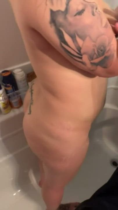 [M] 21 [F] 32 - she let me pee on her after we fucked… raw. Stay....