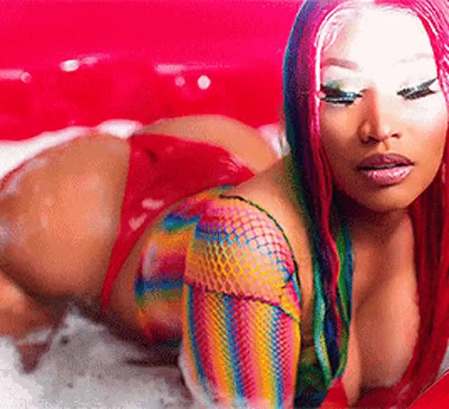 Celebrity Nicki Minaj Twerking clip