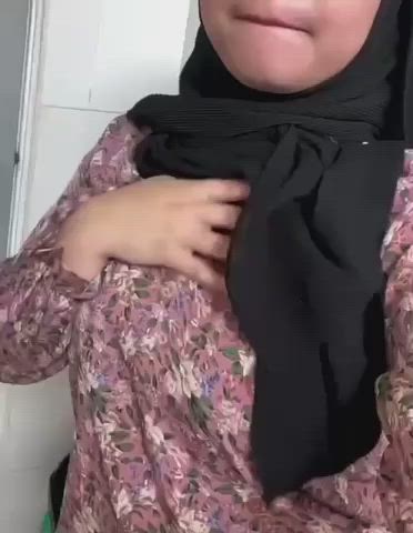 hijab malaysian muslim tits clip