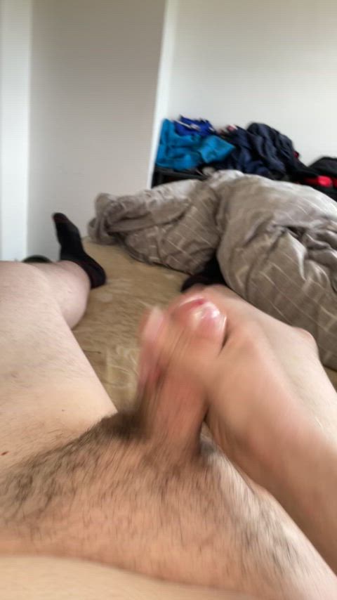 Who wants my creamy cumshot?