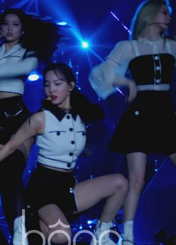 celebrity korean thighs clip